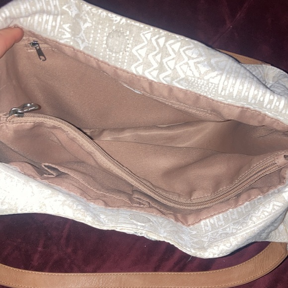 SAKROOTS Cream Off White Aztck Print Boho Shoulder Bag Hobo Purse main image 14